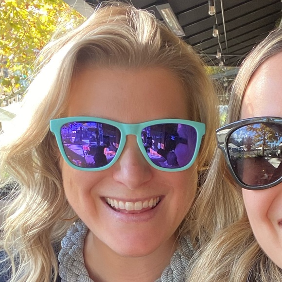 Meet your Posher, Sarah - Picture 2 of 3